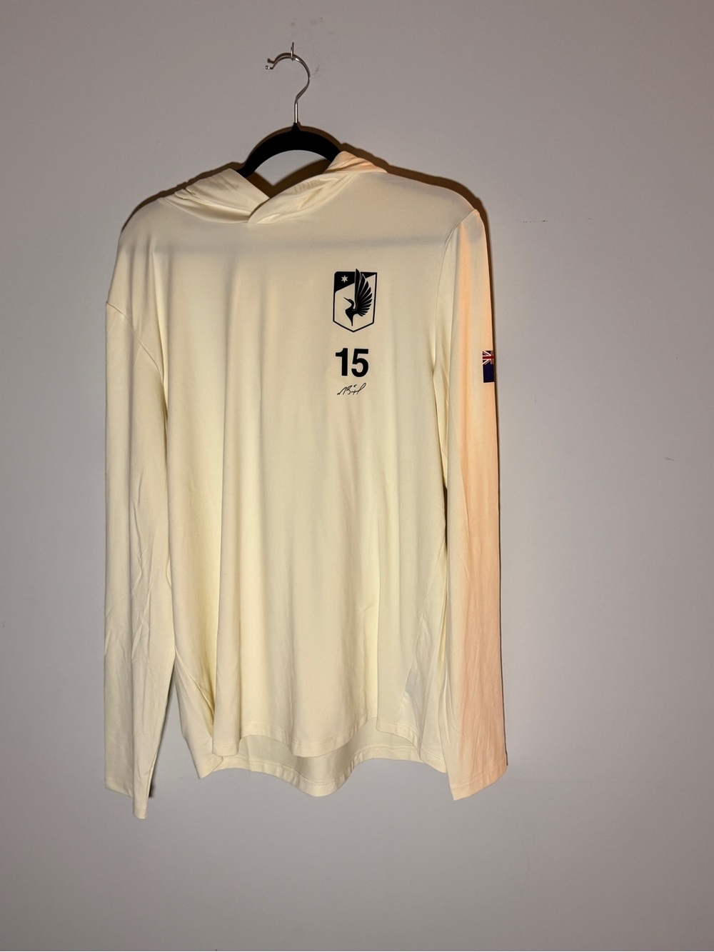 UNRL MNUFC Cream Hooded Long-Sleeve Shirt with Number 15 Michael Boxall